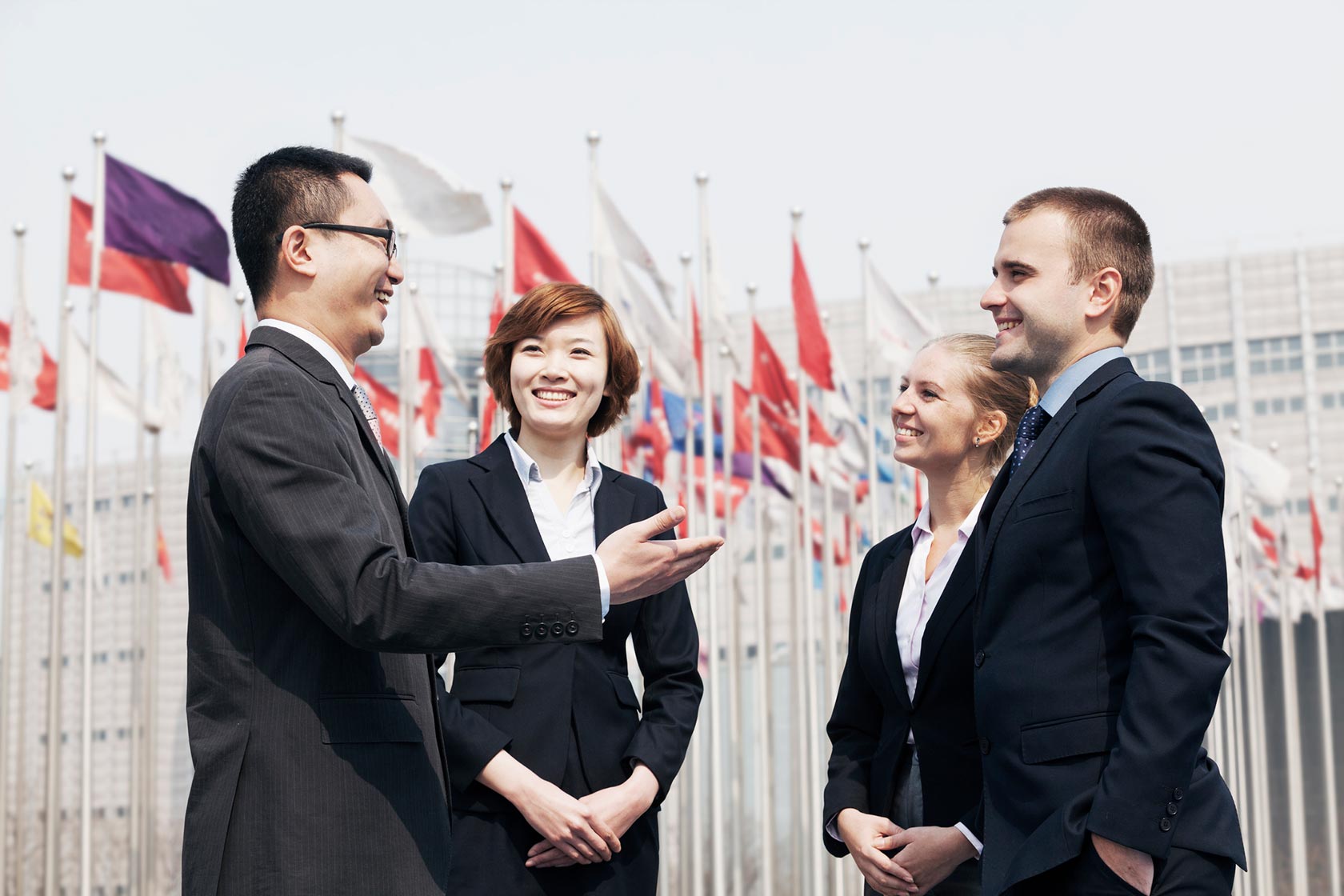 Effective-Communication-in-International-Business-Relationships